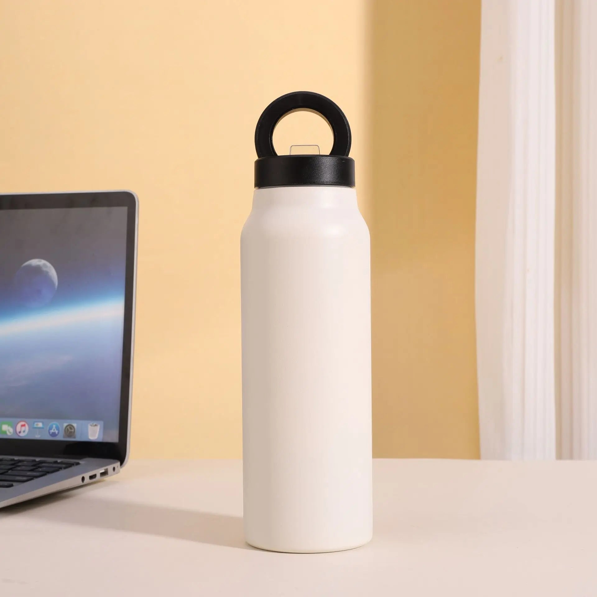 Painted Sports Thermos 24oz Vacuum Flask with Magnetic Phone Rack | Stainless Steel Water Bottle