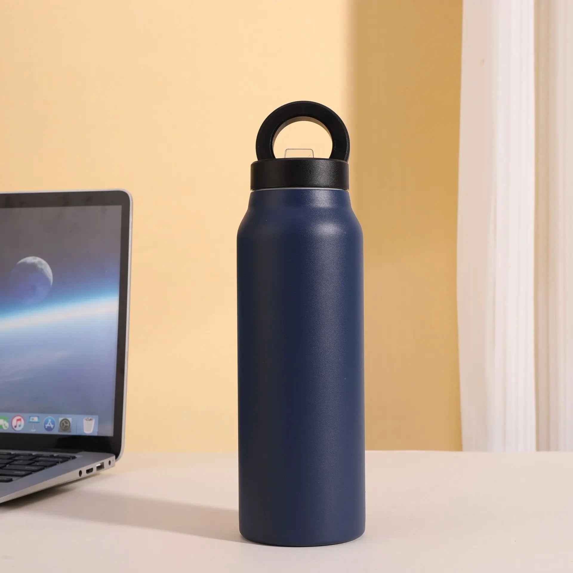 Painted Sports Thermos 24oz Vacuum Flask with Magnetic Phone Rack | Stainless Steel Water Bottle